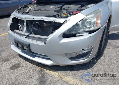 2015 Nissan Altima 2.5 S from USA, damaged, VIN 1N4AL3AP5FC570288